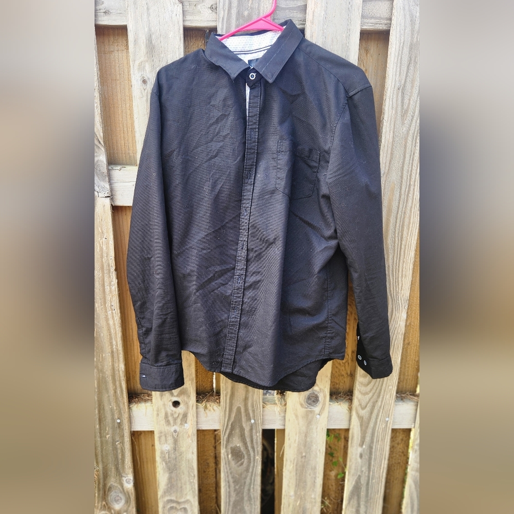 Men's medium dress shirt